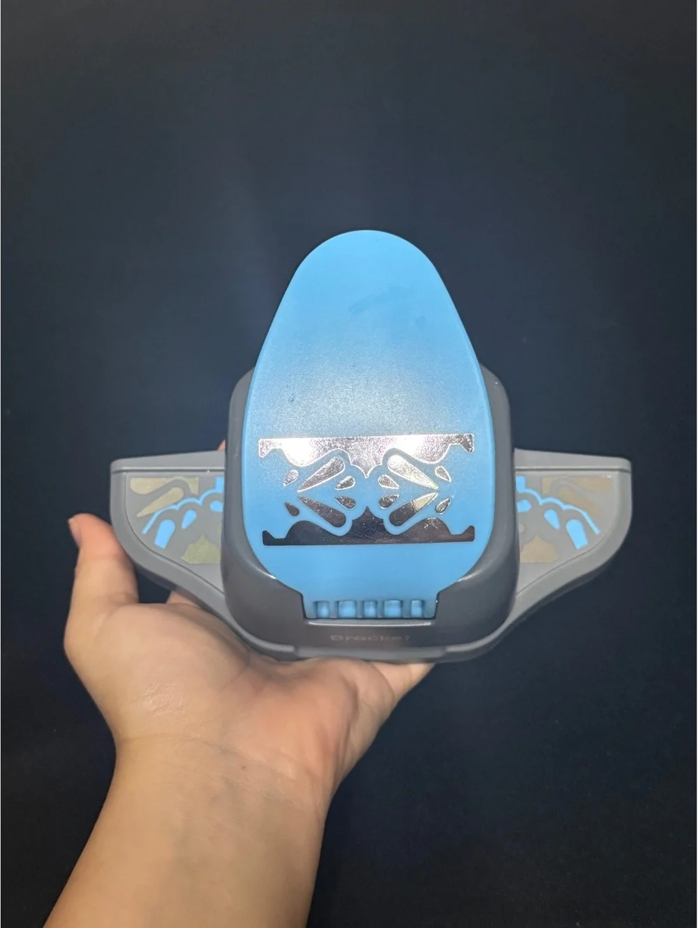 Bracket Decorative Paper Punch Cutter